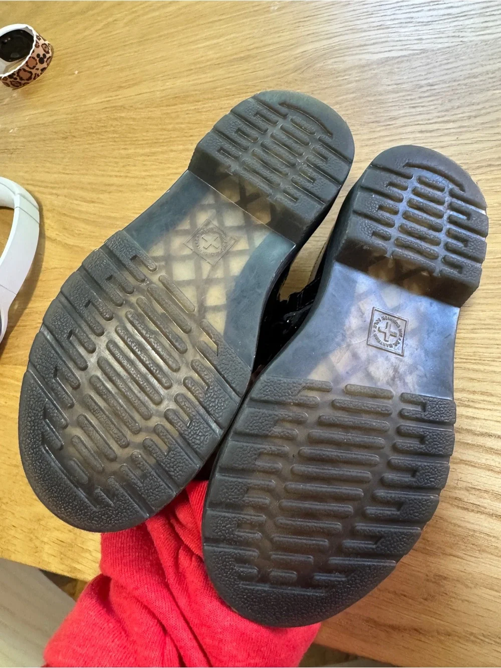 Dr. Martens Maccy girls shoes